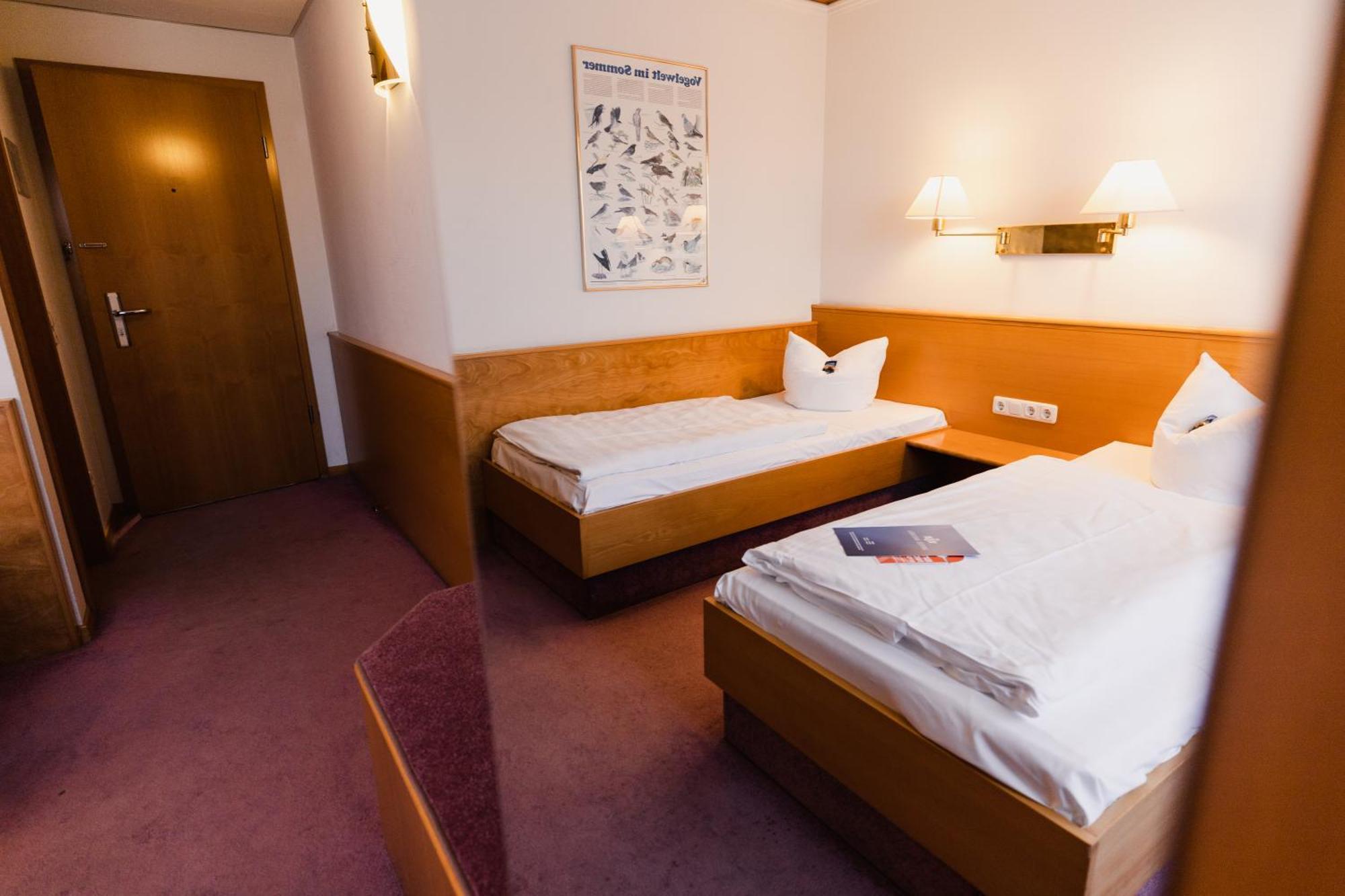 Hotel Bavaria Brehna Kültér fotó